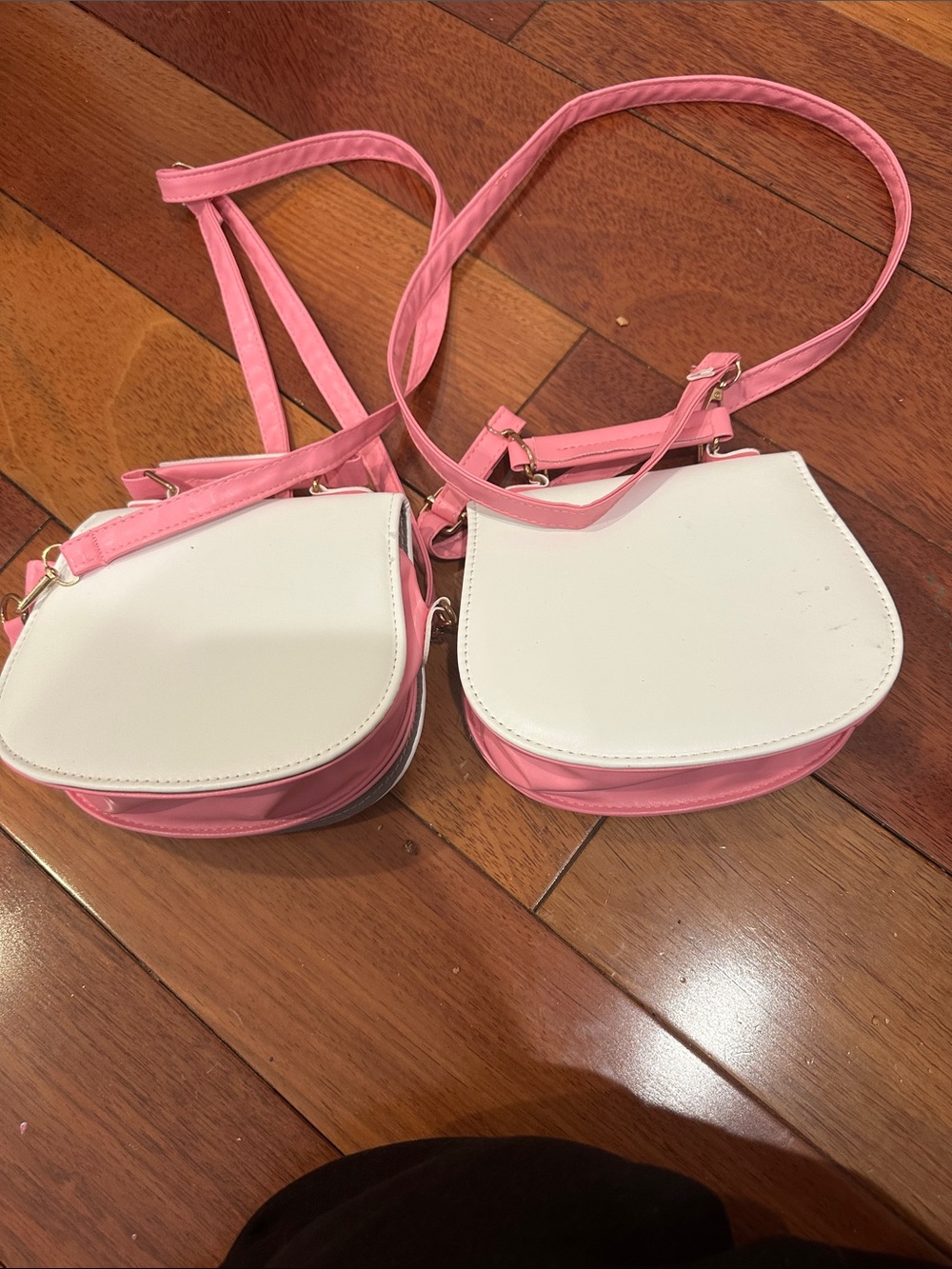 Girls R hello kitty bag - Picture 4 of 4